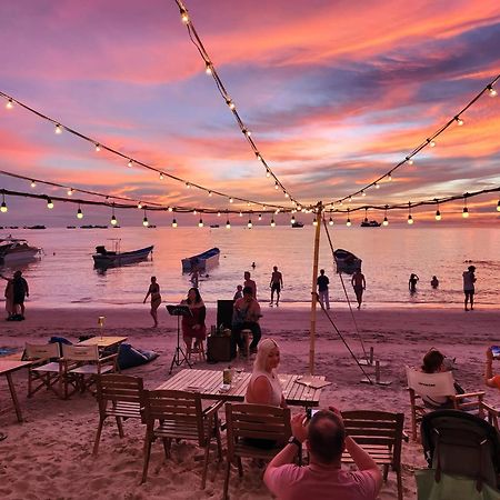 Blue Tao Beach Hotel - Sha Plus Ko Tao Bagian luar foto