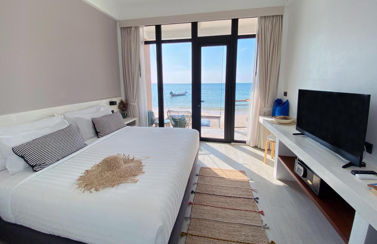 Blue Tao Beach Hotel - Sha Plus Ko Tao Bagian luar foto