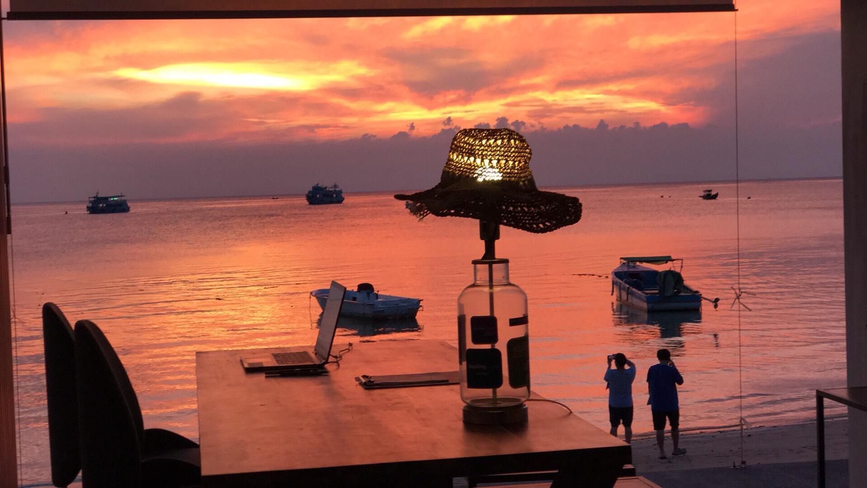 Blue Tao Beach Hotel - Sha Plus Ko Tao Bagian luar foto